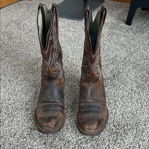 Ariat Leather Cowboy Boots with Embroidered Detail